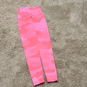 Aerie Vibrant Pink Camo Kids Leggings